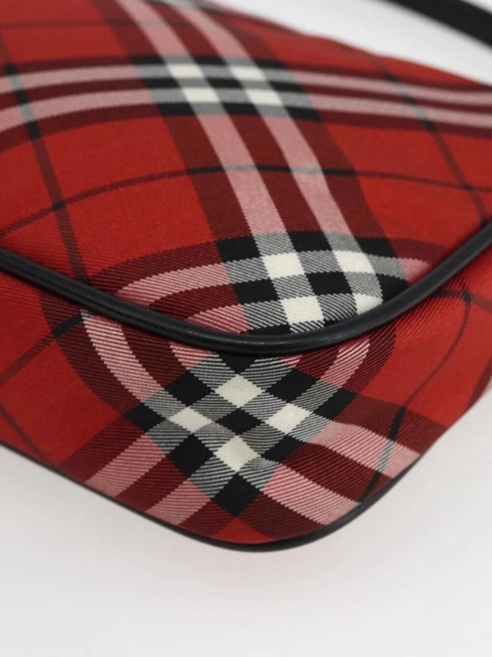 BURBERRY Nova Check Blue Label Accessory Pouch Nylon Red Black Auth am10838V - Picture 5 of 16